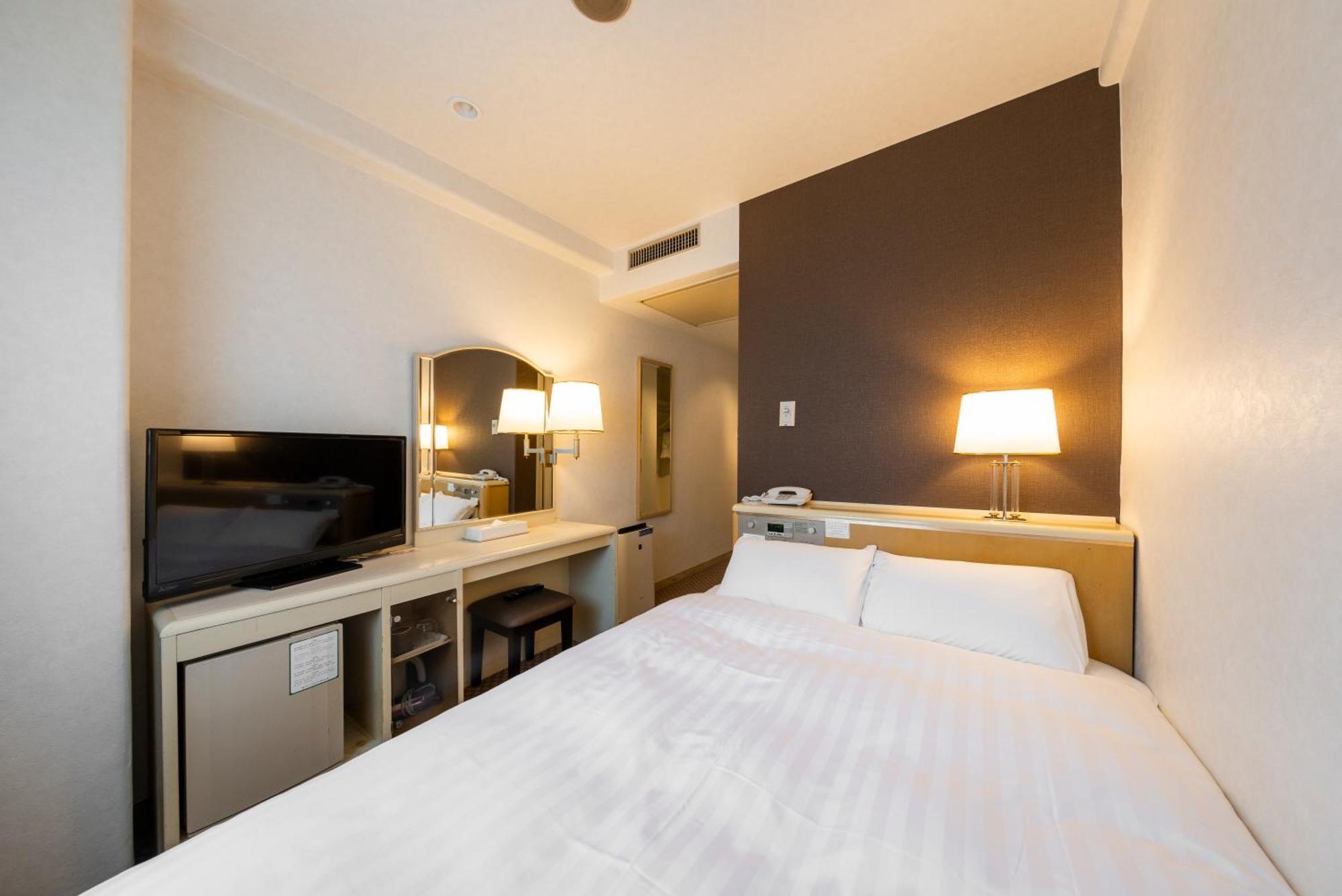 Okayama Washington Hotel Plaza Exterior photo