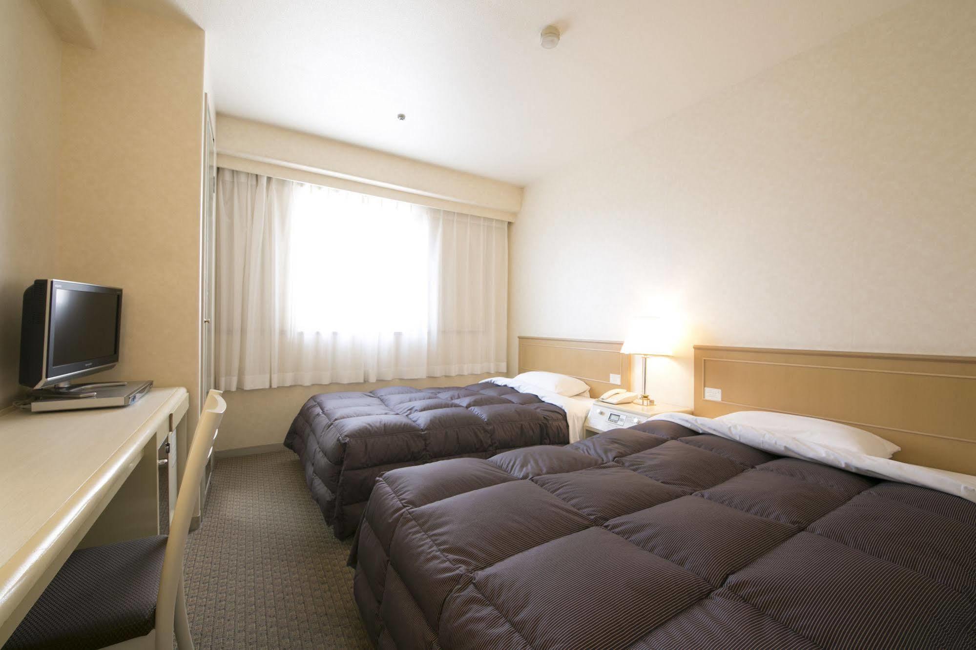 Okayama Washington Hotel Plaza Exterior photo